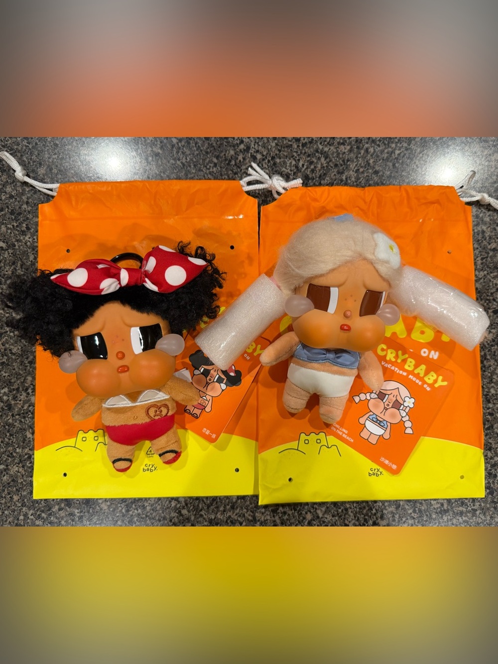 POP MART Crybaby Vacation Mode On Series Plush-My Summer Vibe-Chilling  on beach